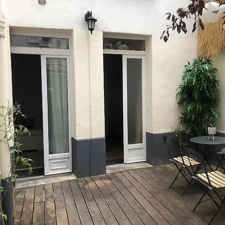 Guest house M-otel Paris